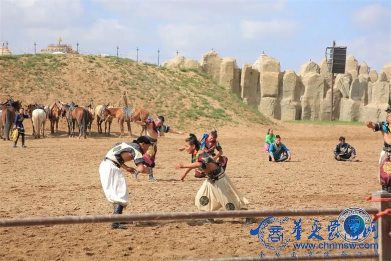 1690352388850985.jpg 54.jpg